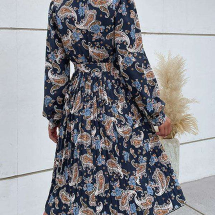 Bohemian Elegance Maxi Dress with Lapel and Button Accents for Women