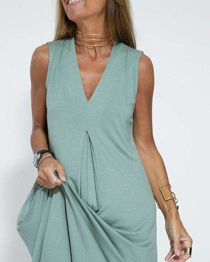 Elegant V-neck Pullover Dress - A Timeless Wardrobe Essential