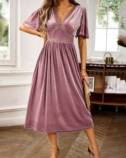 Chic Velvet V-Neck Dress with Short Sleeves: A Touch of Elegance