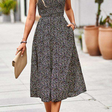 Floral Delight: Women's Sleeveless Dress with Vibrant Prints