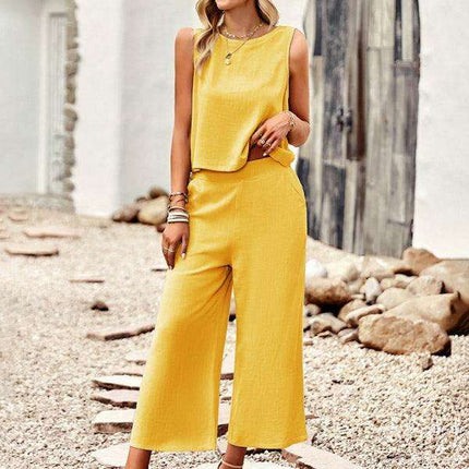 Chic Sleeveless Blouse and Cropped Trousers Set - Women's Fashion Outfit