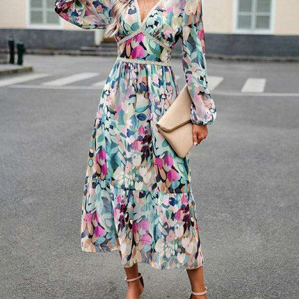 Elegant Printed V-Neck Long-Sleeve Dress - Stylish Resort Attire for Women