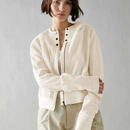 Elegant Ease Zip-Up Hoodie with Functional Pockets