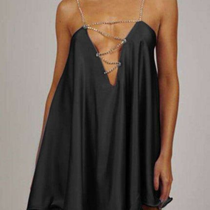 Glamorous Women's Heavy Metal Diamond Chain Backless V-Neck Dress