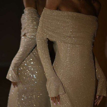 Chic Boat Neck Bodycon Dress for Seamless Transition from Day to Night