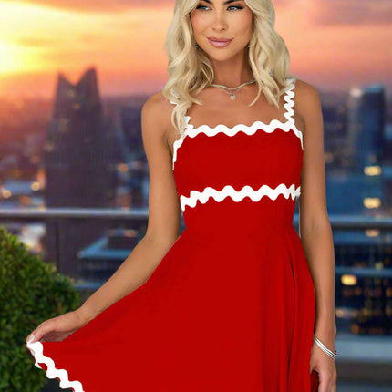 New fresh and sweet solid color sexy suspender short dress