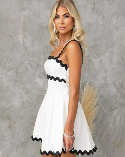 New fresh and sweet solid color sexy suspender short dress