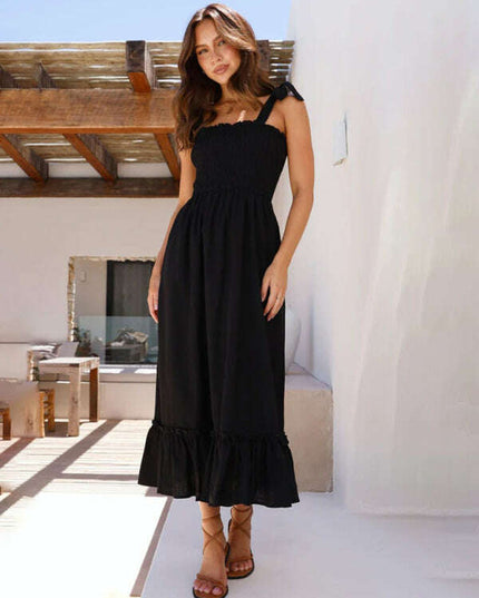 Fresh and sweet simple solid color suspender dress