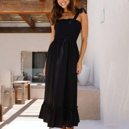 Fresh and sweet simple solid color suspender dress