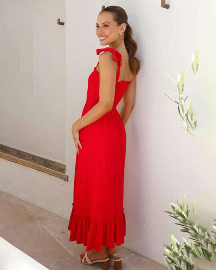 Fresh and sweet simple solid color suspender dress