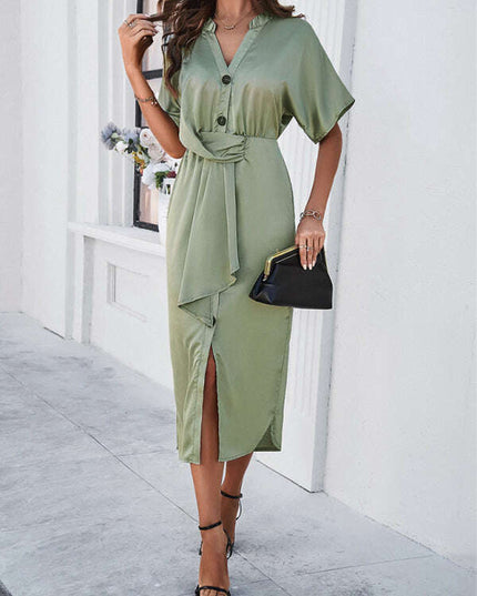 New solid color temperament V-neck short-sleeved dress