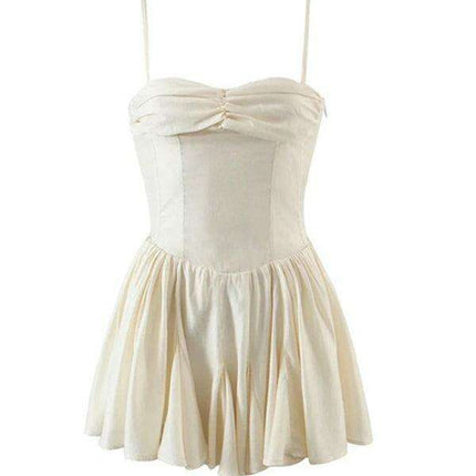 Elegant Pleated Strapless Dress with Stylish Chest Design