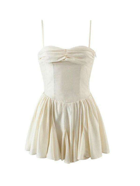 Elegant Pleated Strapless Dress with Stylish Chest Design