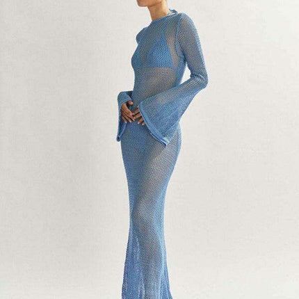 Chic Backless Knit Maxi Dress with Long Sleeves - Alluring Floor-Length Elegance