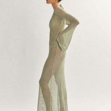Chic Backless Knit Maxi Dress with Long Sleeves - Alluring Floor-Length Elegance