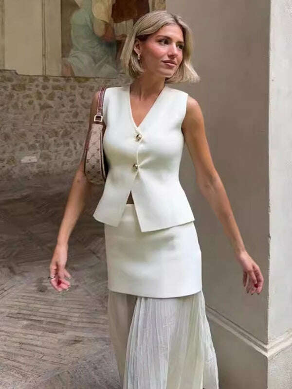 New Fashion Knitted Vest Splicing Pleated Long Skirt Set