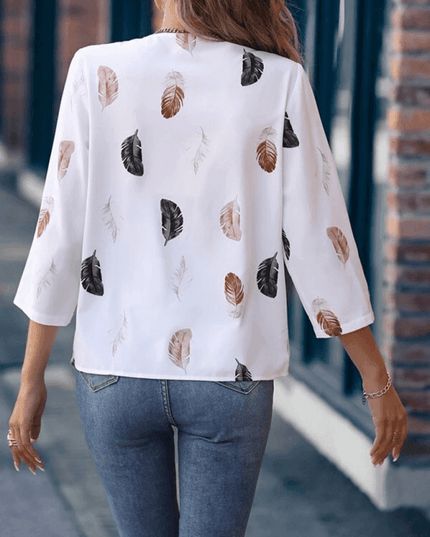 Stylish Feather Motif V-Neck Short Sleeve Top