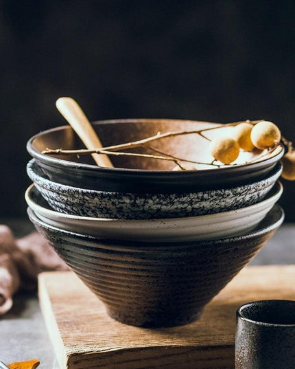 Japanese Cuisine Serving: Elegant Ceramic Bamboo Hat Style Bowls Set