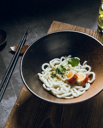 Japanese Cuisine Serving: Elegant Ceramic Bamboo Hat Style Bowls Set