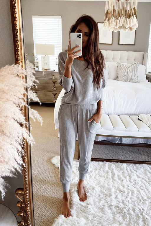 Cozy Grey Ribbed Dolman Sleeve Top with Stylish Pocketed Pants Set