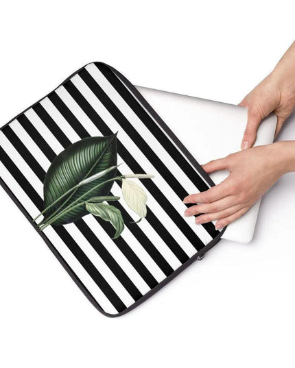 EliteGuard Laptop Sleeves - Stylish and Secure Tech Sleeve