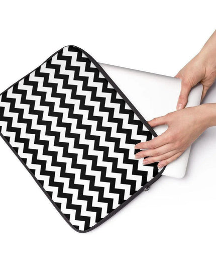 Elegant Laptop Protector Sleeve: Designed for the Modern Professional