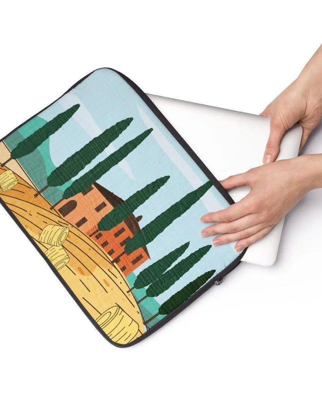 Elite Chic Laptop Sleeve - Sophisticated Protection for Professionals and Explorers