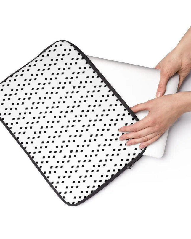 Elegant Chic Laptop Sleeves: Stylish Safeguard for Your Device