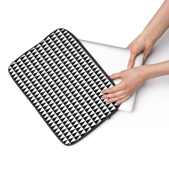 Maison d'Elite Sleek Laptop Sleeves - Elegant and Protective Tech Covers