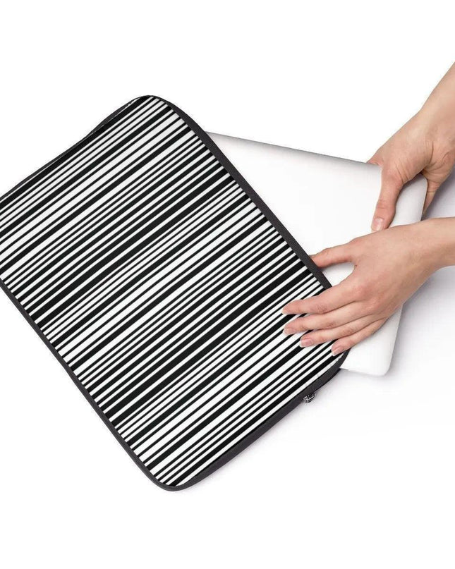 SleekShield Laptop Sleeve - Chic Protection for Your Device