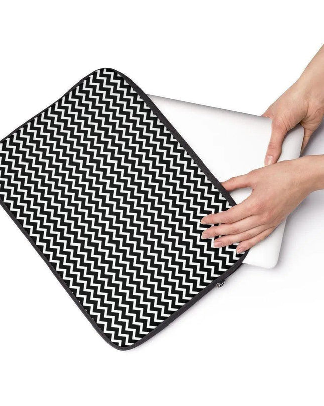 Elite Maison Laptop Case - Chic Shield for Your Device