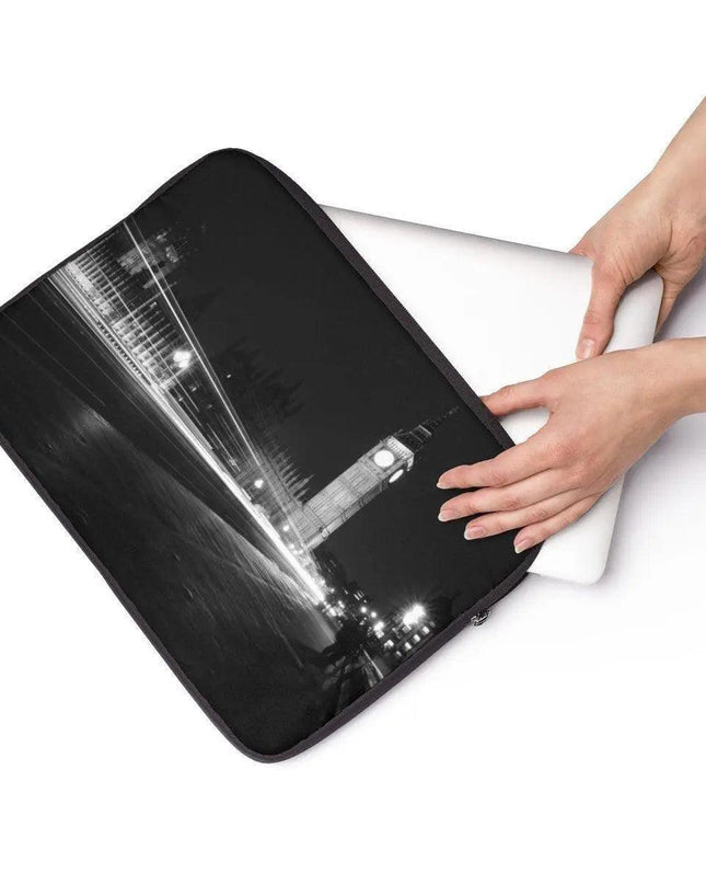 EliteGuard Laptop Protector Sleeve - Exceptional Safety for Your Device