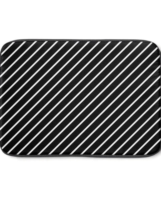 Professional Chic Laptop Sleeve - Sleek and Durable Protection for Your Device