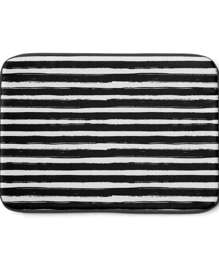 SophisticatedShield Laptop Sleeve - Stylish Protection for Your Device