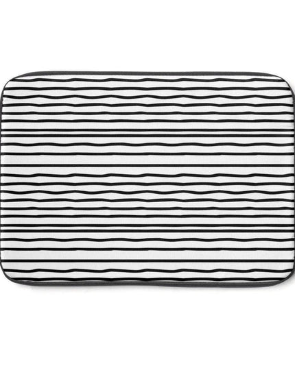 Chic Tech Shield: Maison d'Elite Laptop Sleeves