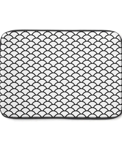 ChicGuard Laptop Sleeve - Elegant Protection for Your Device