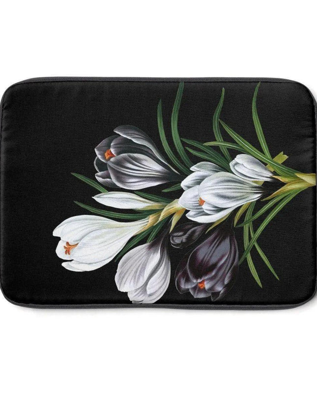 SleekShield Laptop Protector - Stylish and Resilient Tech Sleeve