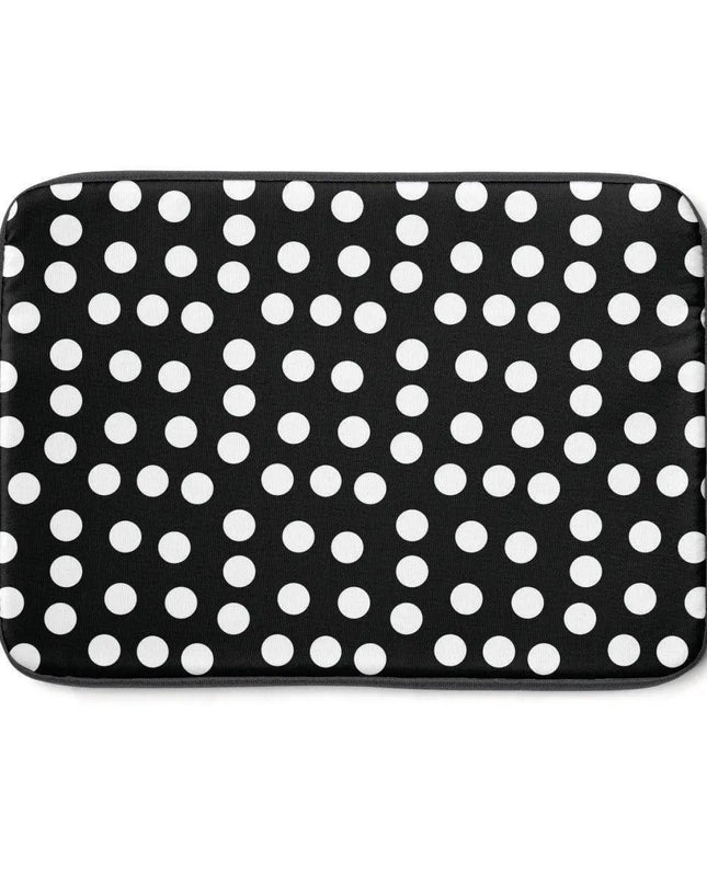 EliteGuard Laptop Sleeves - Chic & Resilient Laptop Protector