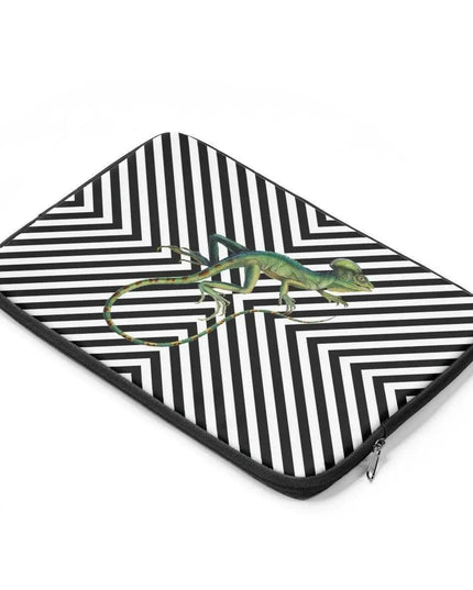 Chic Maison Laptop Sleeve - Trendy Tech Protector for Enhanced Safety