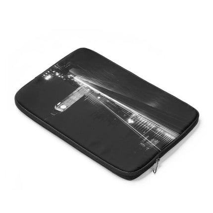 EliteGuard Laptop Protector Sleeve - Exceptional Safety for Your Device