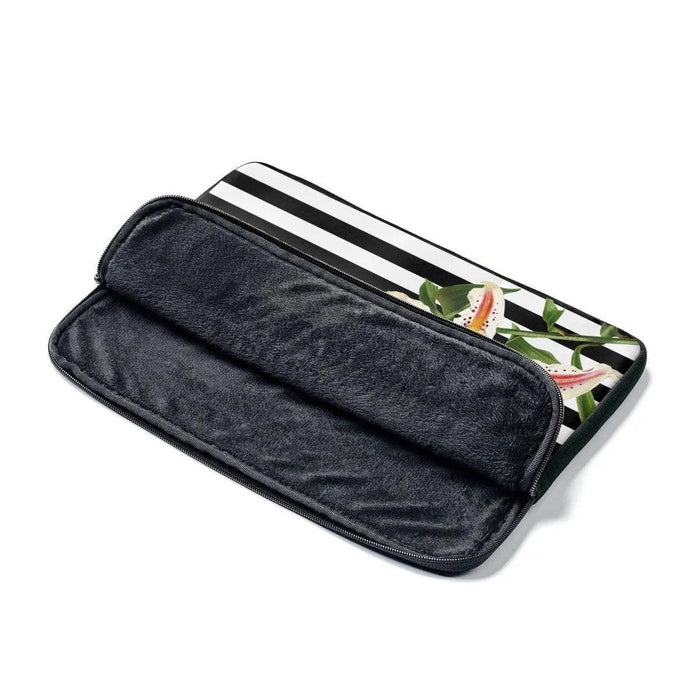ExecutiveGuard Laptop Sleeves - Chic & Protective Laptop Pouch