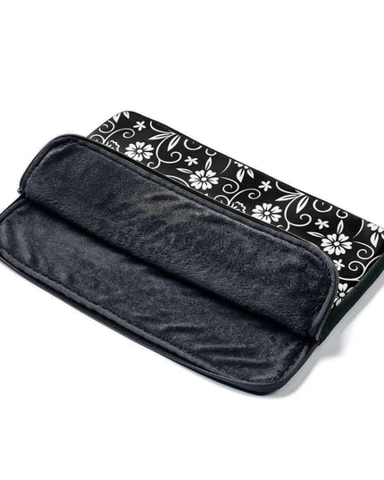 ChicShield Laptop Sleeve - Stylish & Protective Tech Companion