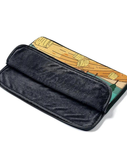 Elite Chic Laptop Sleeve - Sophisticated Protection for Professionals and Explorers