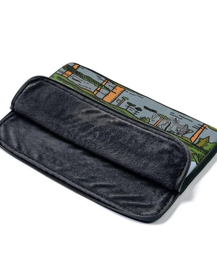 Elegant Protection: Maison d'Elite Laptop Sleeves for Style and Durability