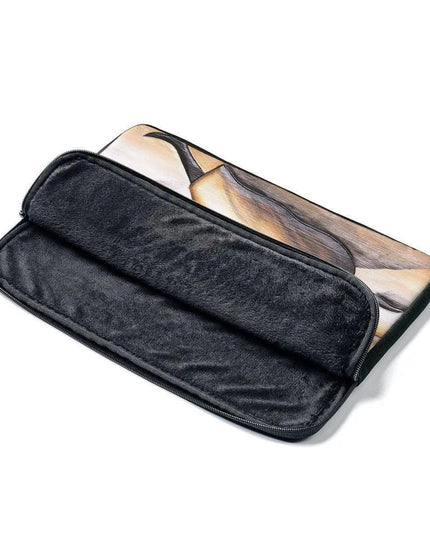 Sophisticated Laptop Sleeve - Stylish Protection for Your Device