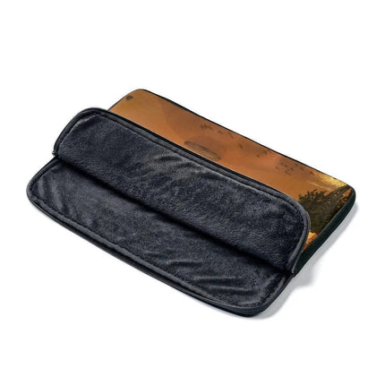 Sleek Luxe Laptop Sleeve - Fashionable Tech Shield