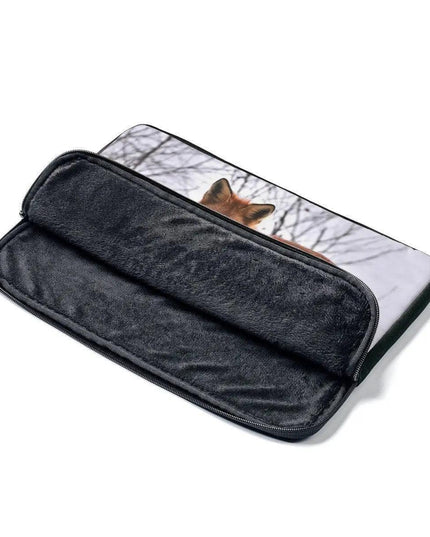 Sleek Elite Laptop Sleeve - Chic and Functional Protection for Your Device