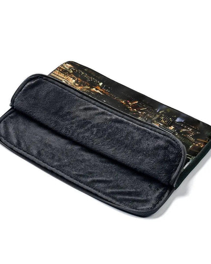 Chic Protection Laptop Sleeve - Stylish Armor for Your Device