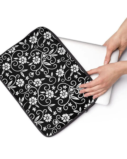 ChicShield Laptop Sleeve - Stylish & Protective Tech Companion