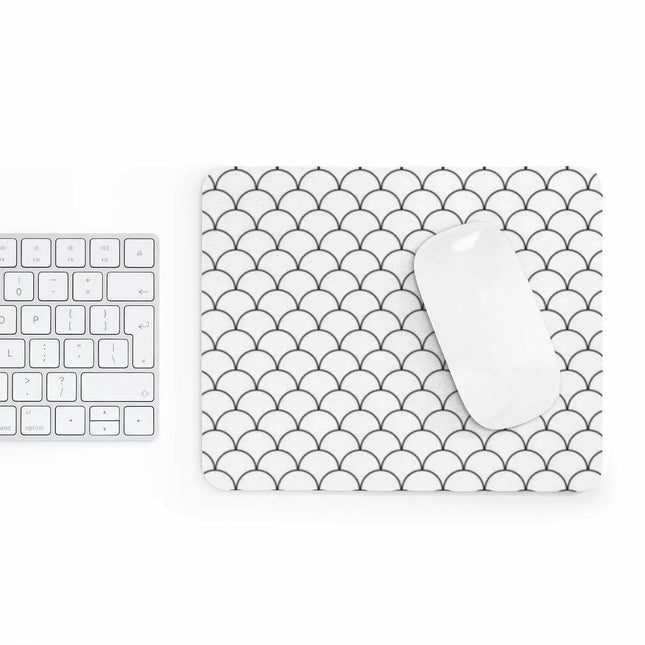 Mermaid Scale Gaming Mousepad - Elegant Design for Enhanced Performance and Comfort